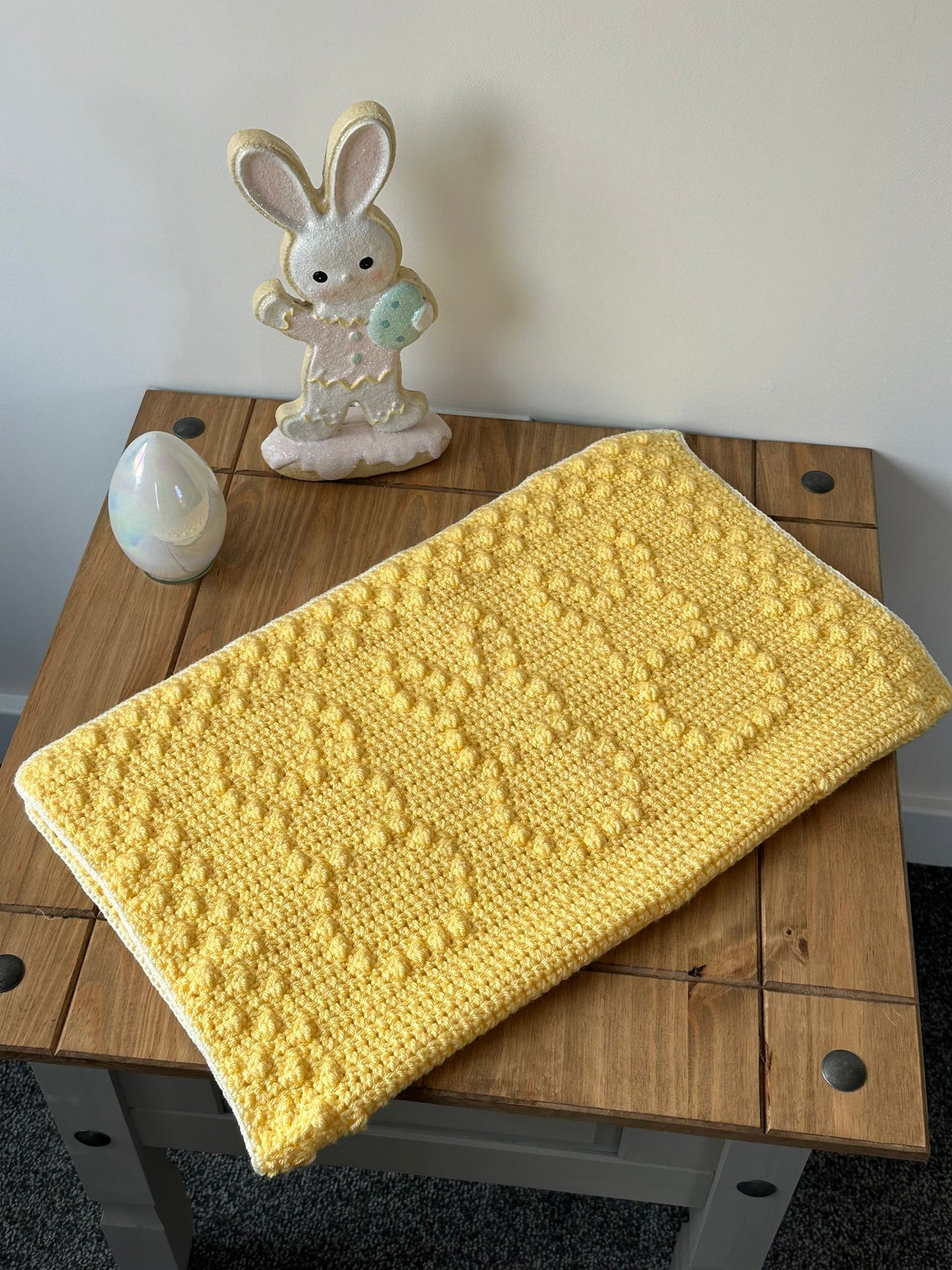 Bobble bunny lemon blanket