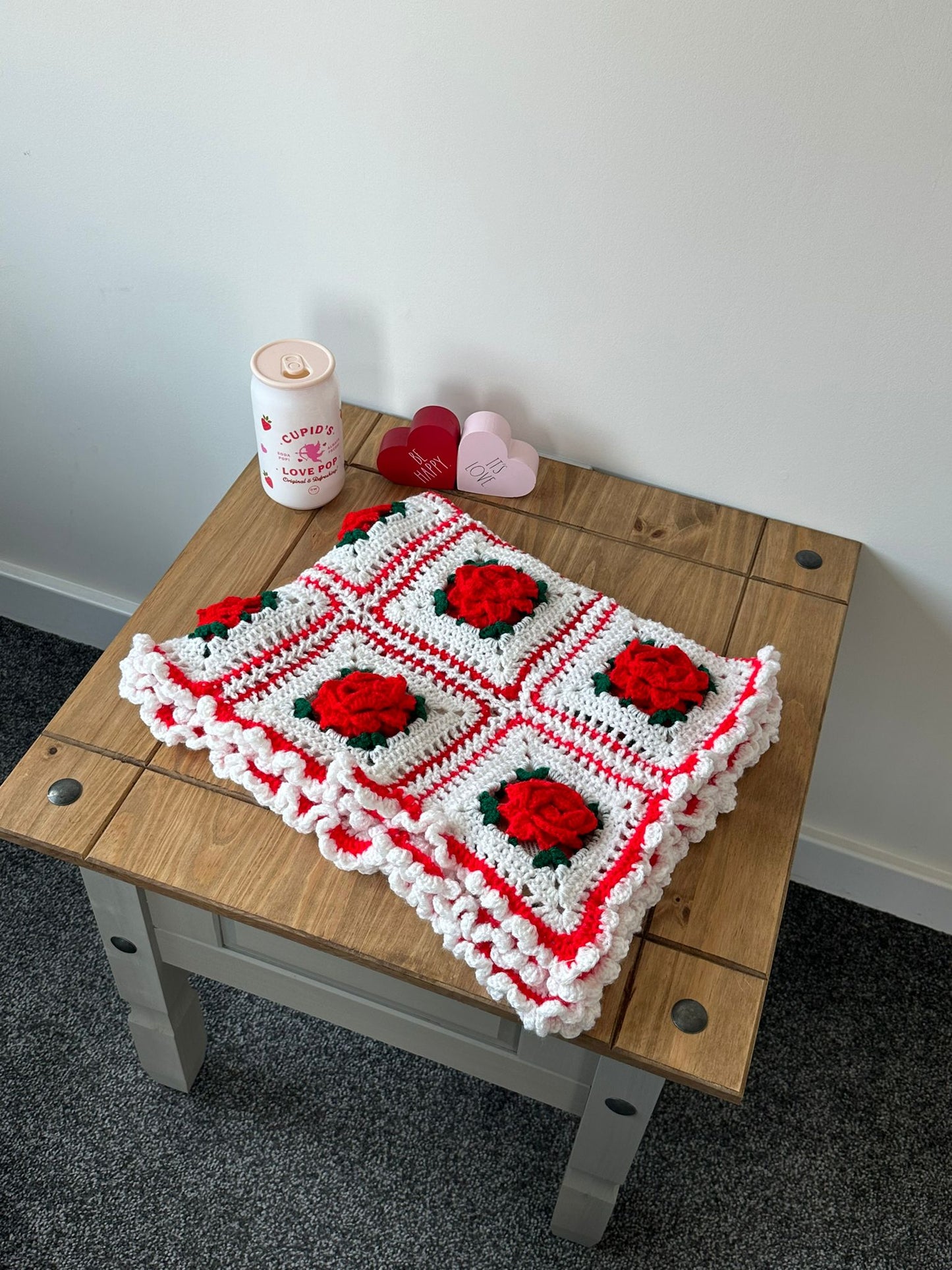 Red rose blanket