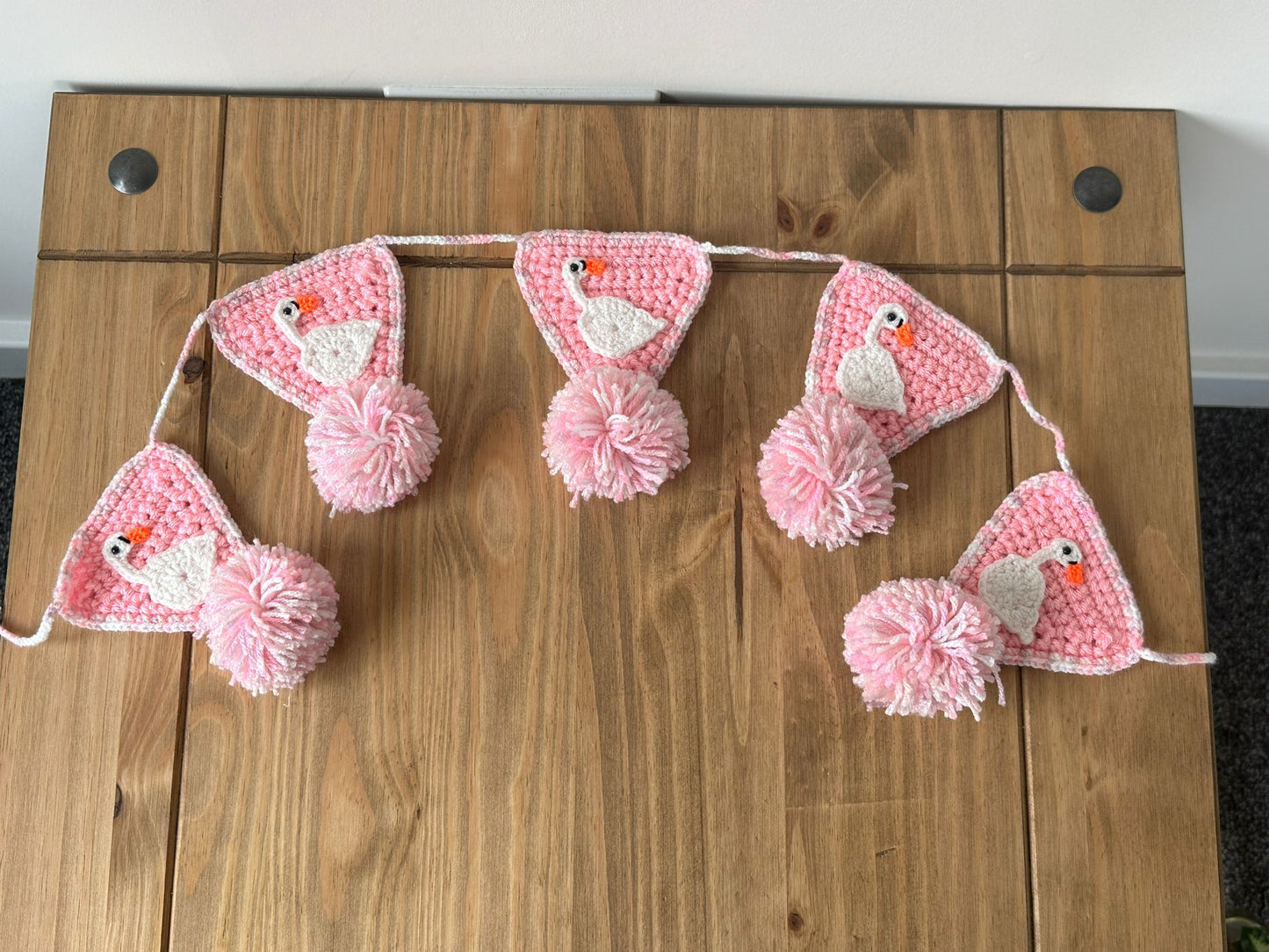 Swan bunting